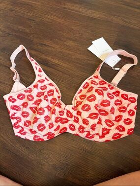 HSIA 34DDD Women’s Pink Kiss-Print Underwire Bra